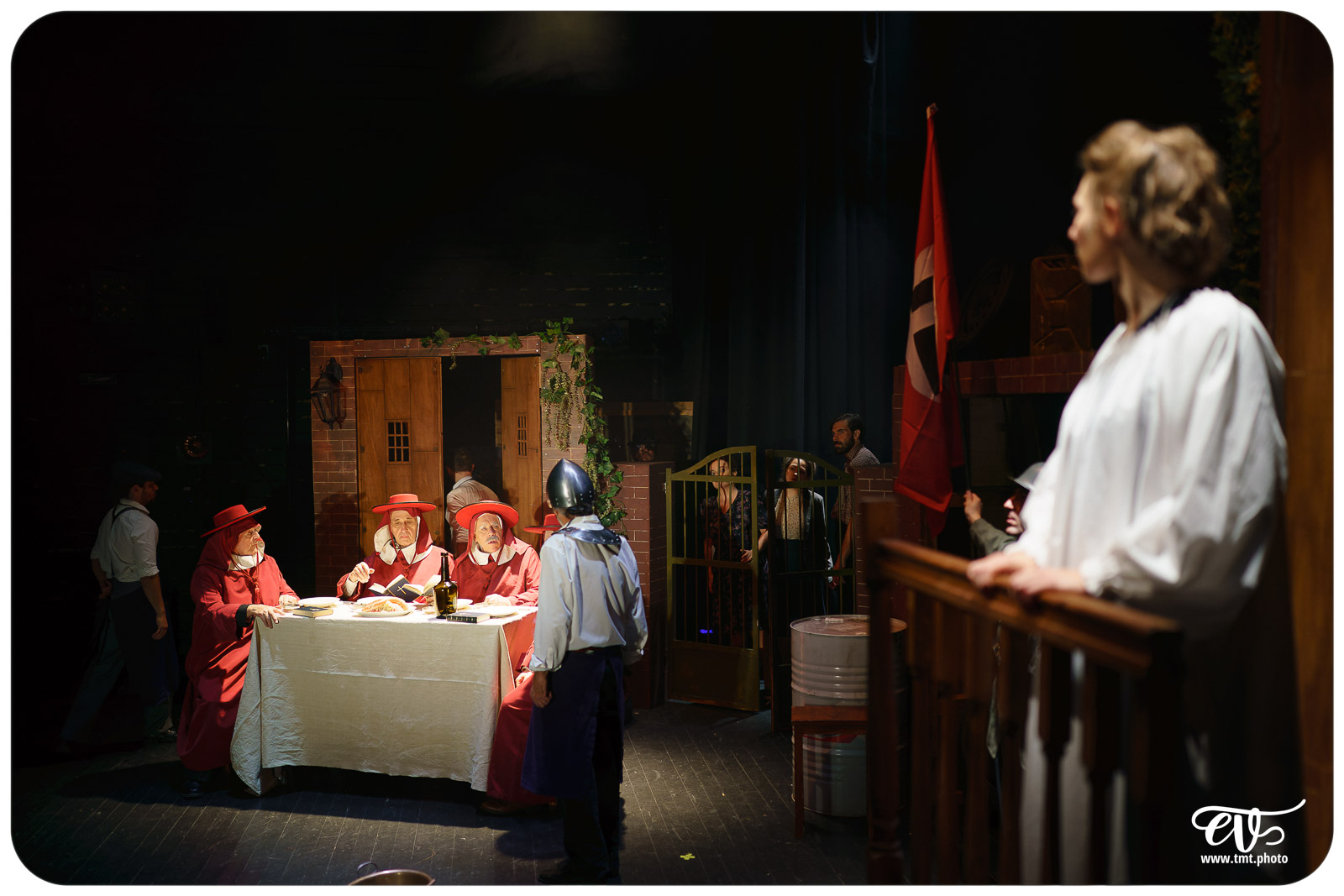 LES VISIONS DE SIMONE MACHARD (CIE LA CLAQUE)